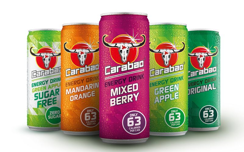 5種類のCarabaoエナジードリンクの正面から見た缶